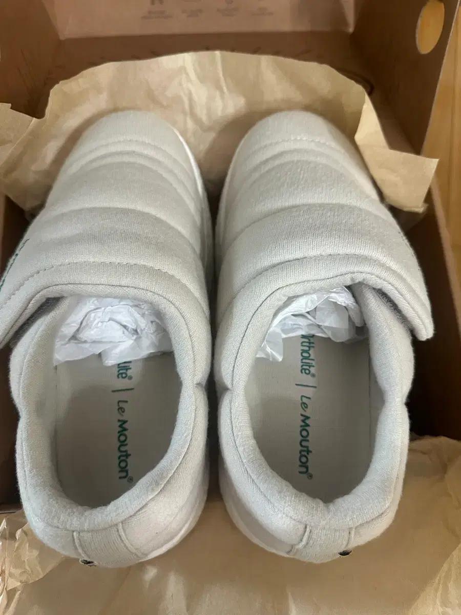 Le Mouton 르무통 코지2 아이보리 230 새상품 정품