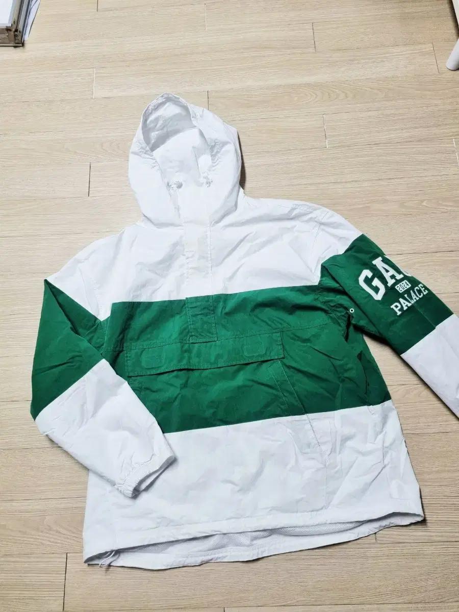 팔라스 갭 콜라보 아노락