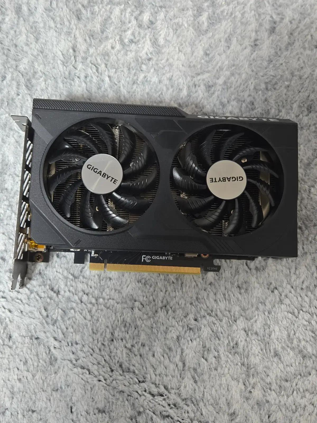 기가바이트 RTX 4060 8GB