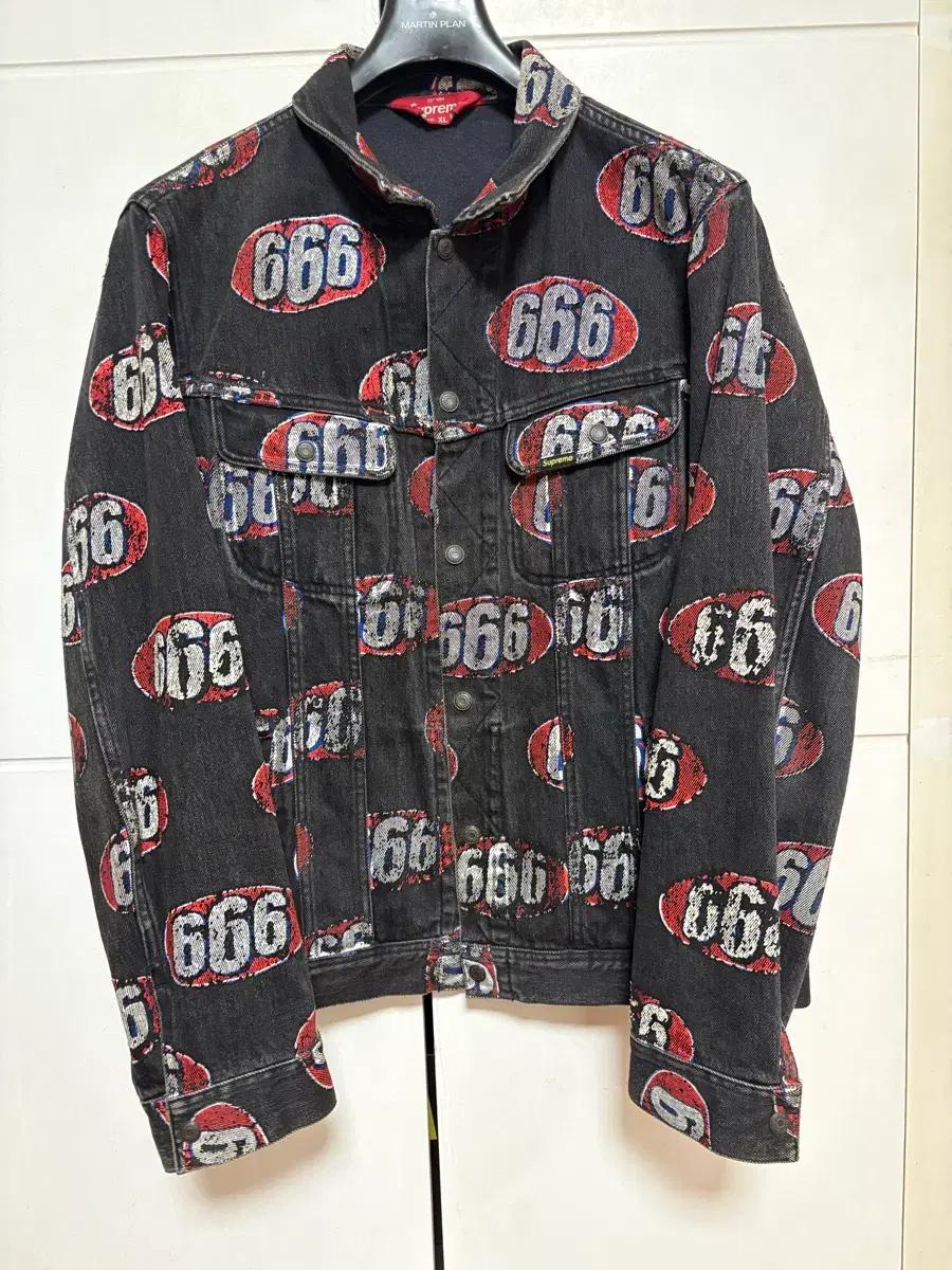 슈프림 17시즌 666자켓 xl