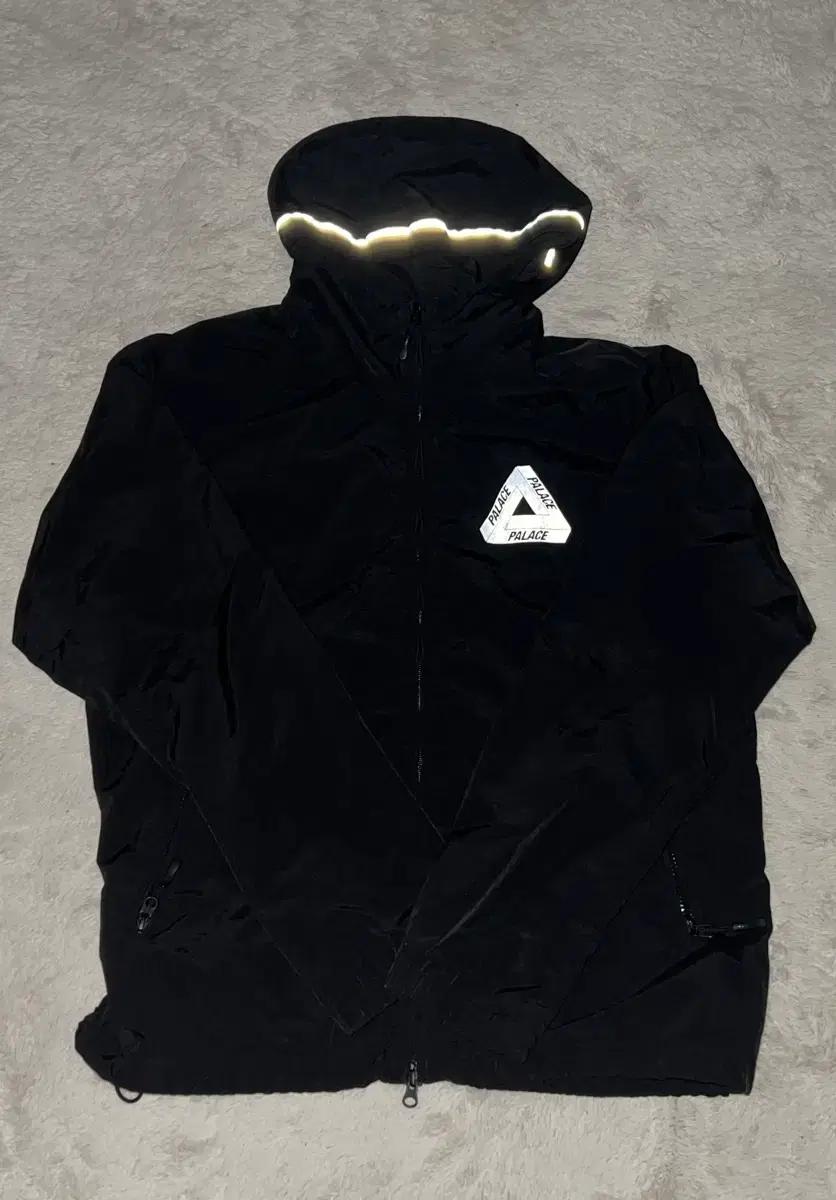 [희귀 매물] Palace 팔라스 트라이퍼그 리플렉티브 바람막이 L