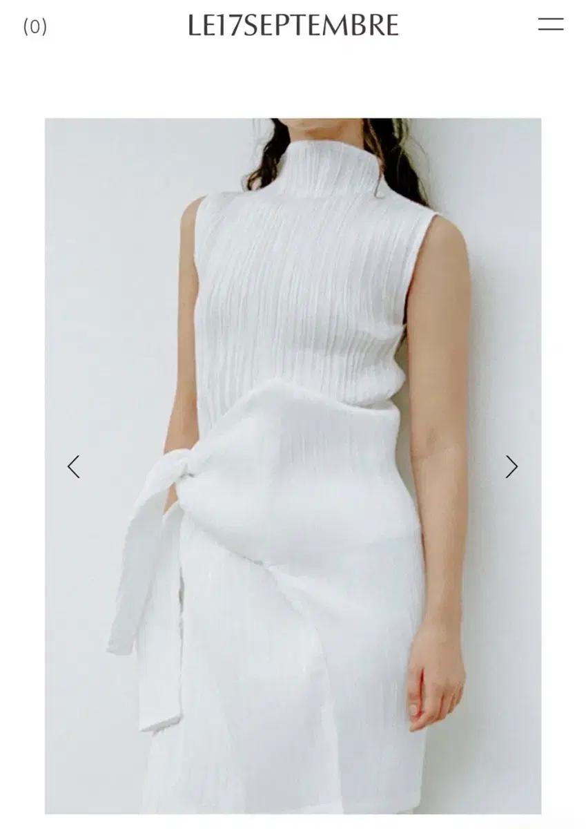 르917 LE17SEPTEMBER FREYA PLEATS TOP