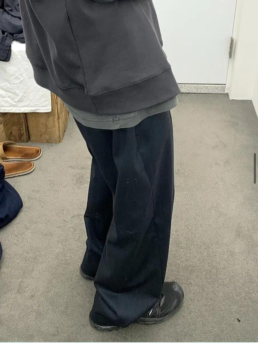 해칭룸 다트 벨티드 팬츠 네이비 스트라이프 m 판매