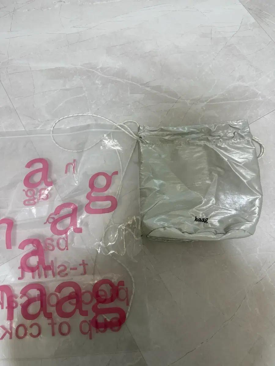 haag 글로시 미니백 실버