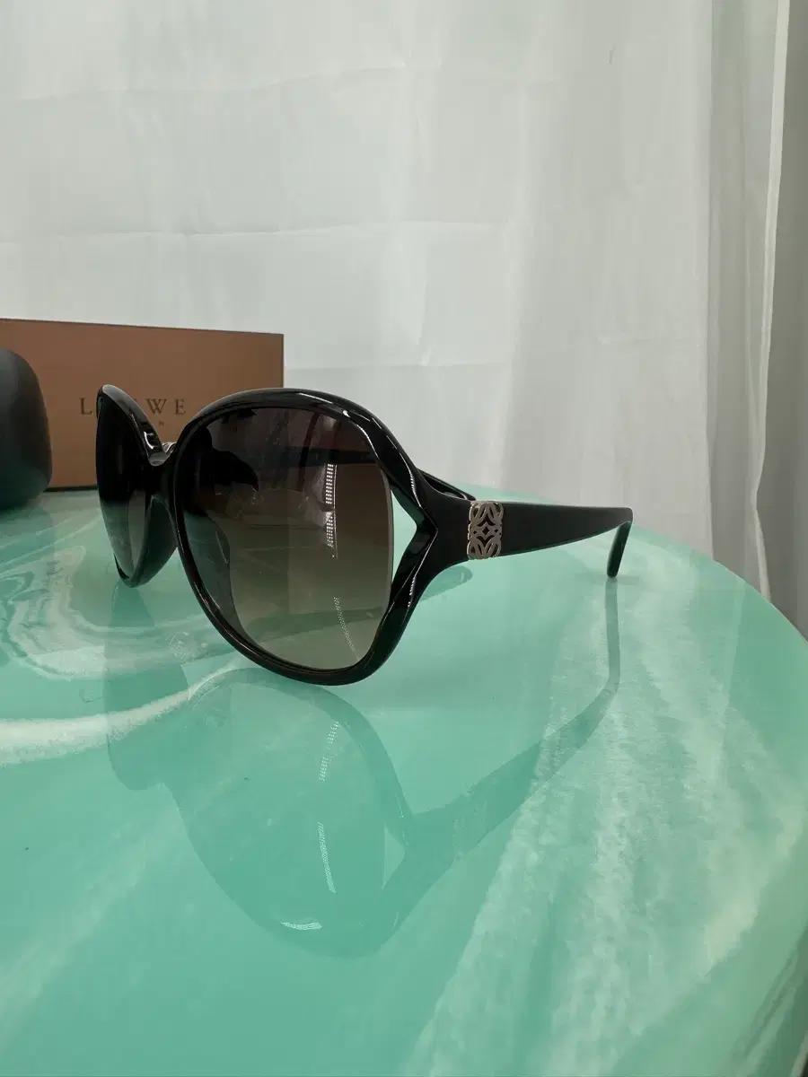 [새상품 무료배송] Made in Italy 로에베 선글라스