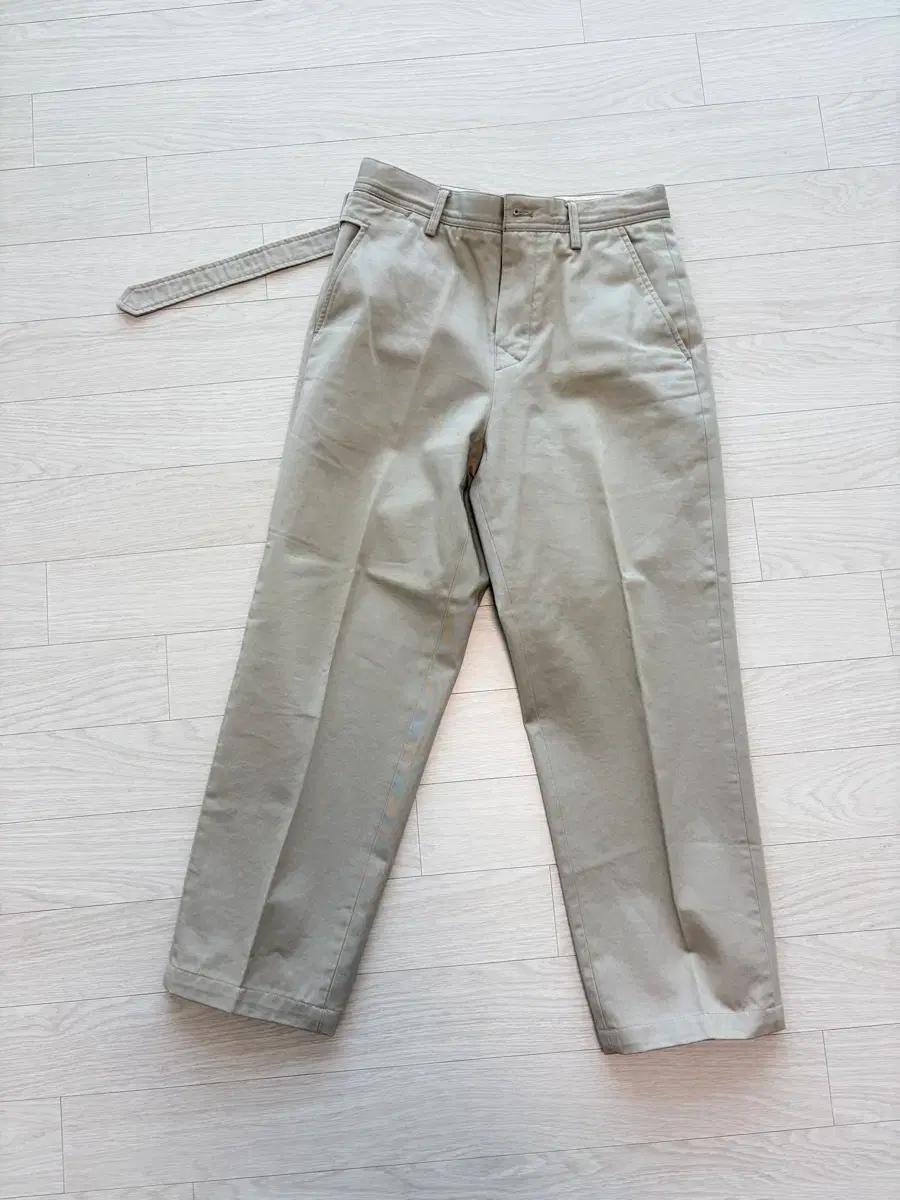 Customellow 베이지 벨트 바지 74-85