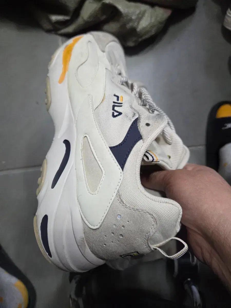 휠라 FILA 운동화 아이보리280