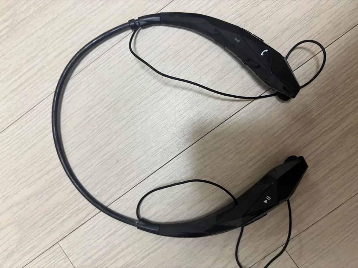 Britz 브리츠 넥밴드 블루투스 이어폰 블랙