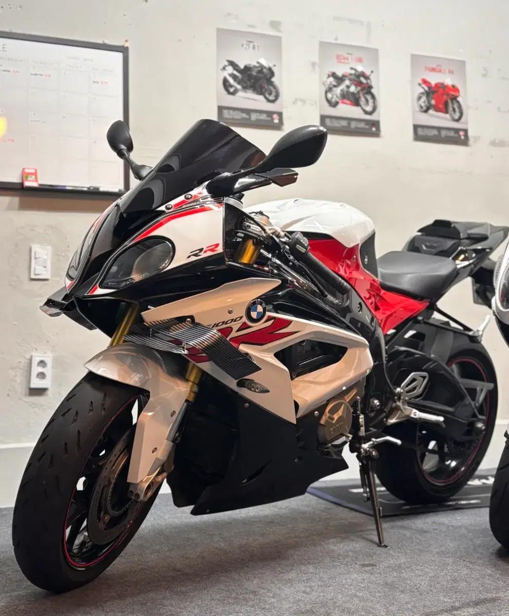 2017년식 BMW S1000RR 에로우 풀배기 판매합니다 !(오토바이)