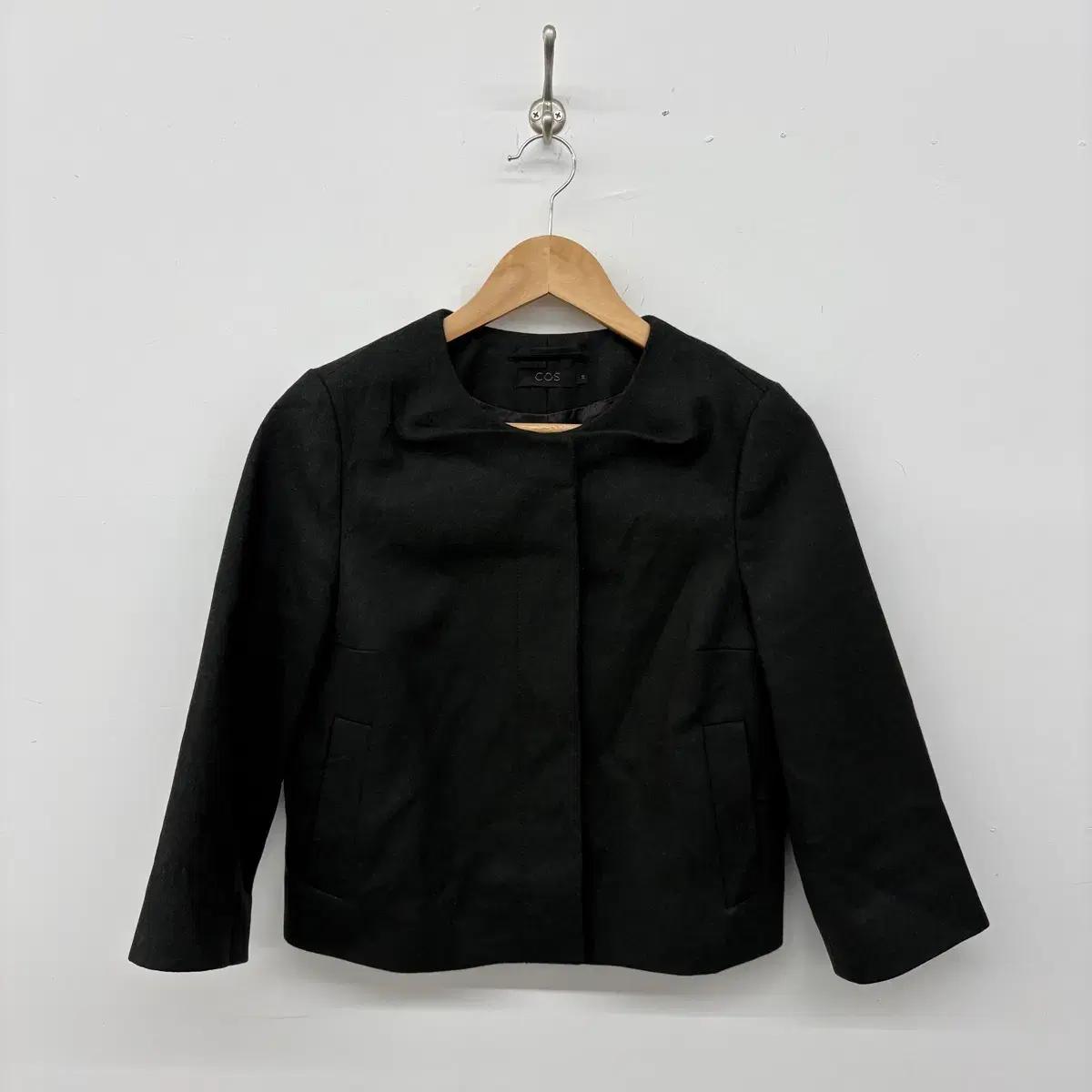 COS 카키 크롭 자켓 여성 XS