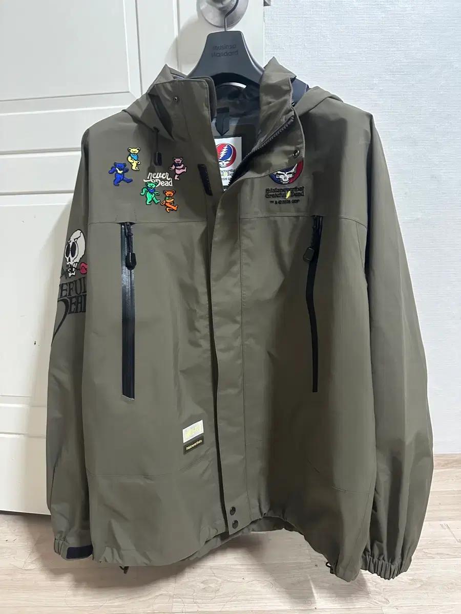 디스이즈네버댓 고어텍스 자켓