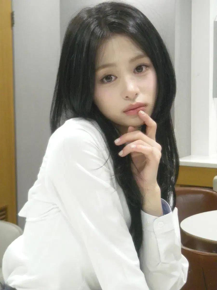 베이비몬스터 아현 포카 급처합니다ㅠ 문의 주세요 ㅠ