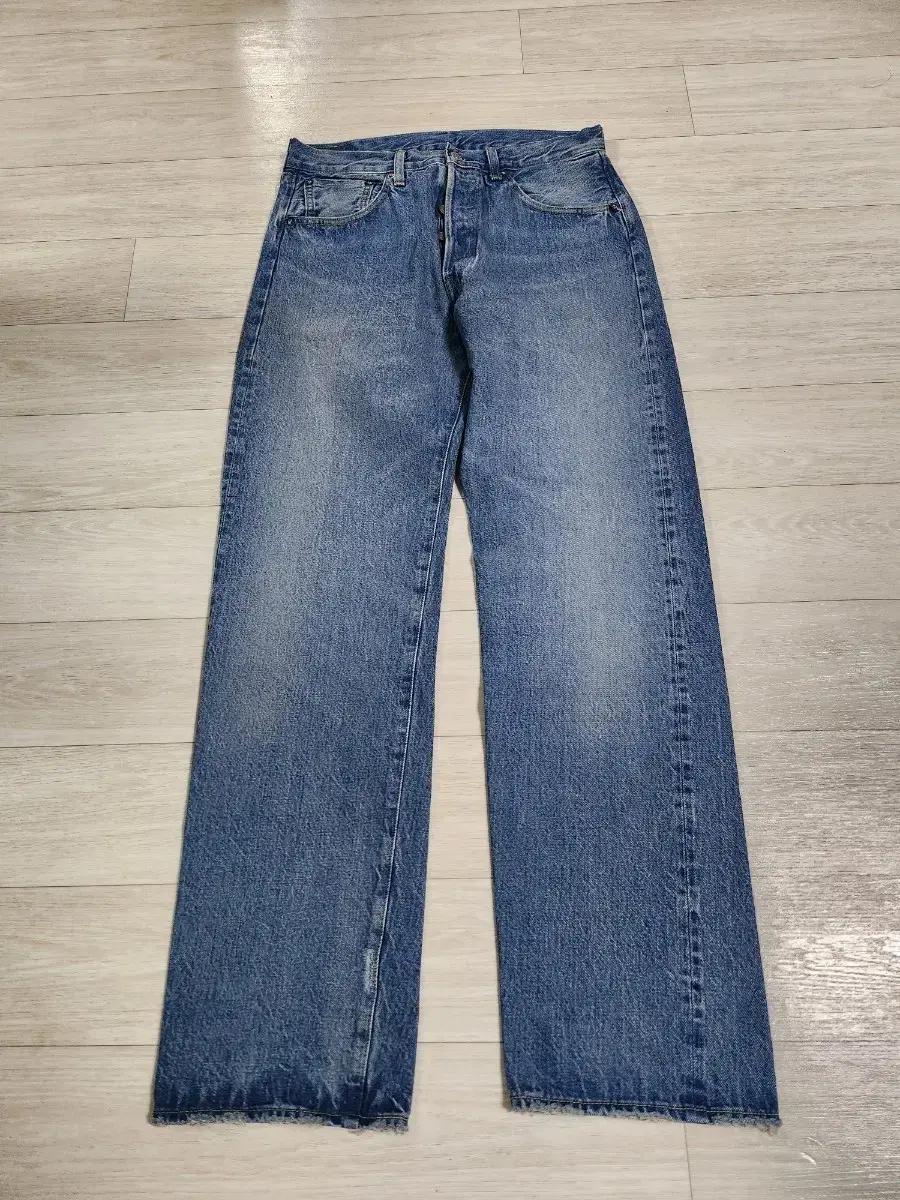LVC 55501 0099 도르닉 30 x 32