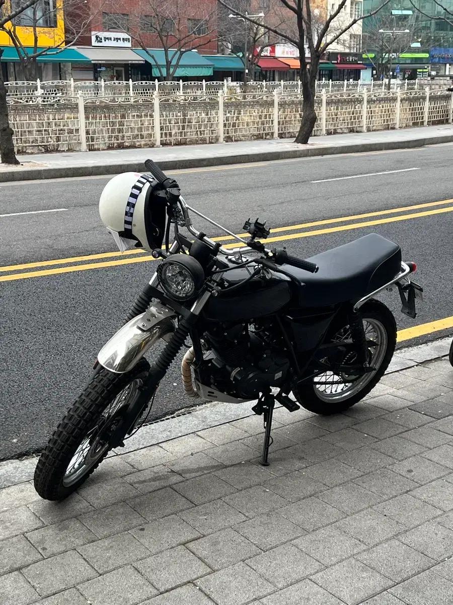 브릭스톤 펠스버그 125xc vmx커스텀