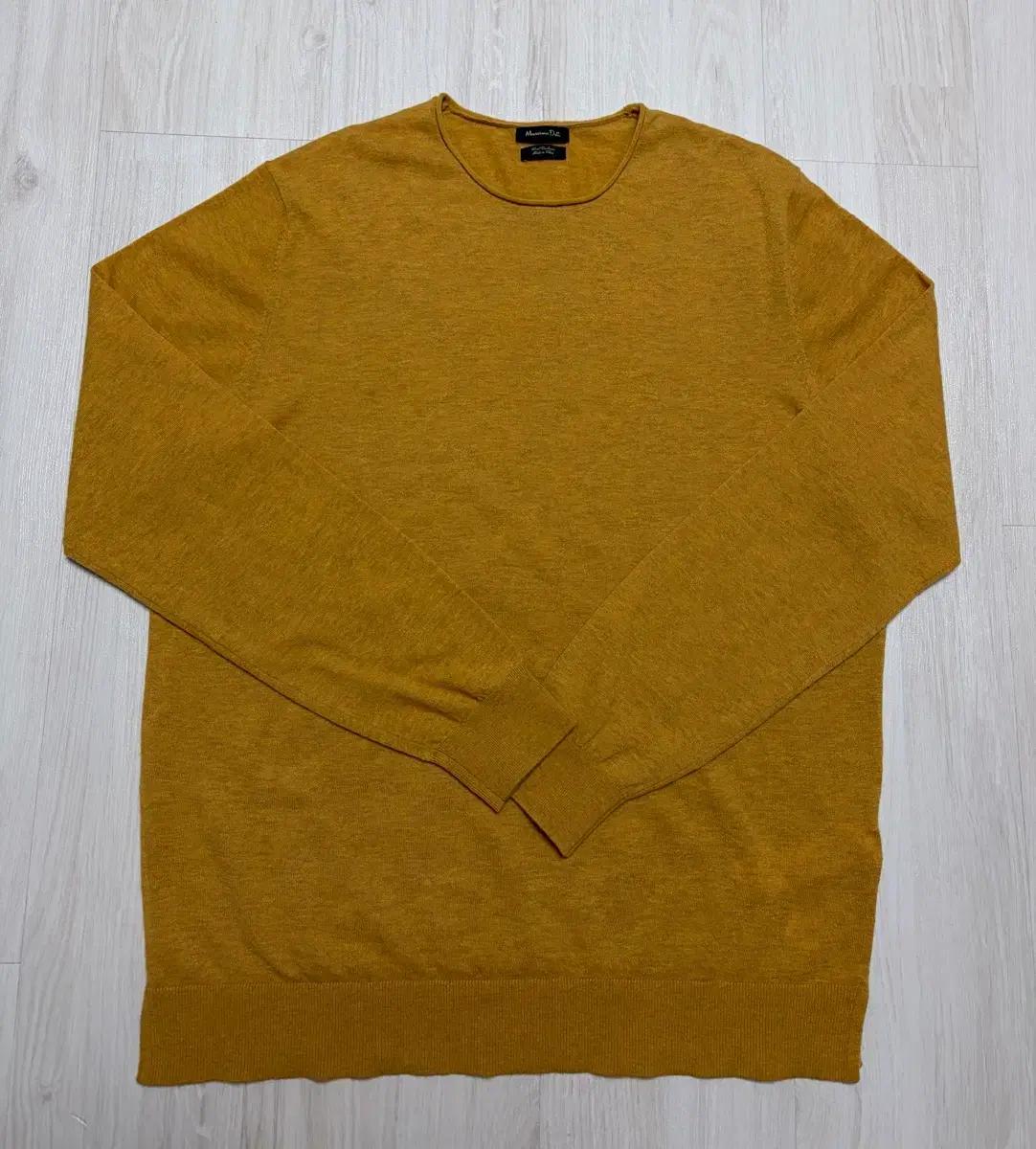 상태좋음)드라이함.Massimo Dutti.마시모두띠.남자니트.캐시미어