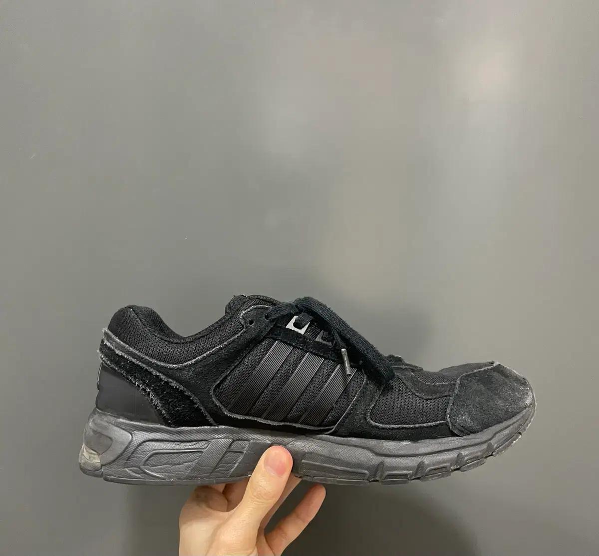 [275] 아디다스 이큅먼트 블랙 /990/993/퀸/호카/온러닝/삼바