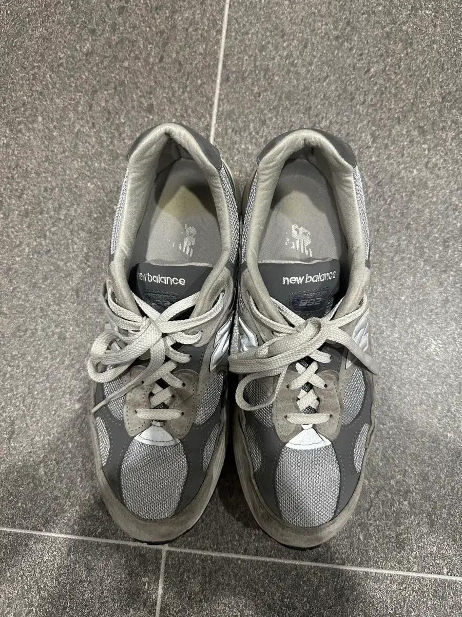 뉴발란스 992 그레이 운동화 285