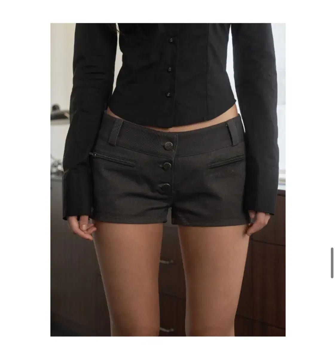 Toh 레지나 마이크로 숏츠  Regina micro shorts - S