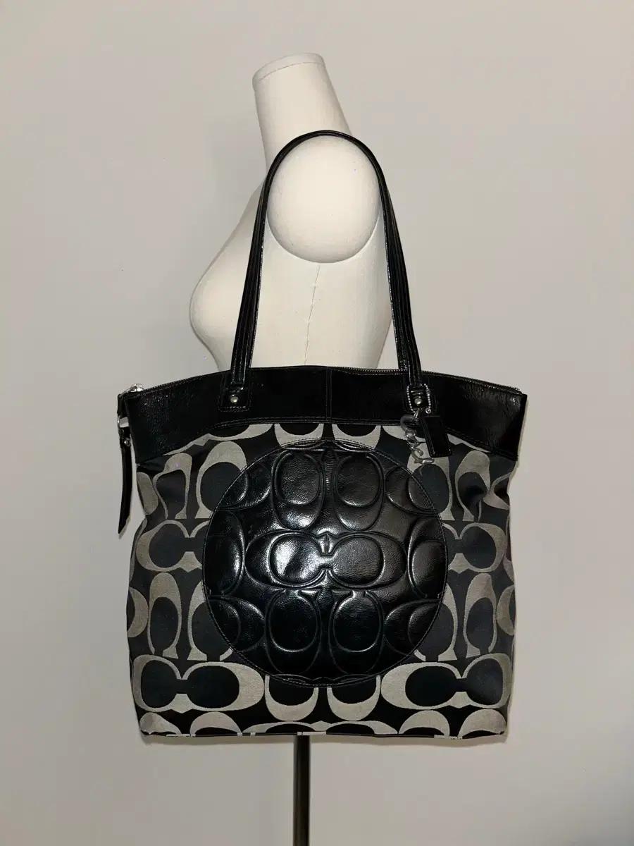 Coach logo shoulder bag