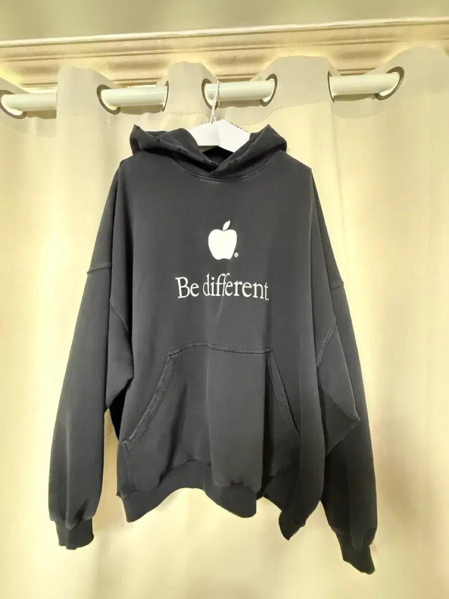 [2] 발렌시아가 애플 be diffrent 후드 블랙 일반판 판매
