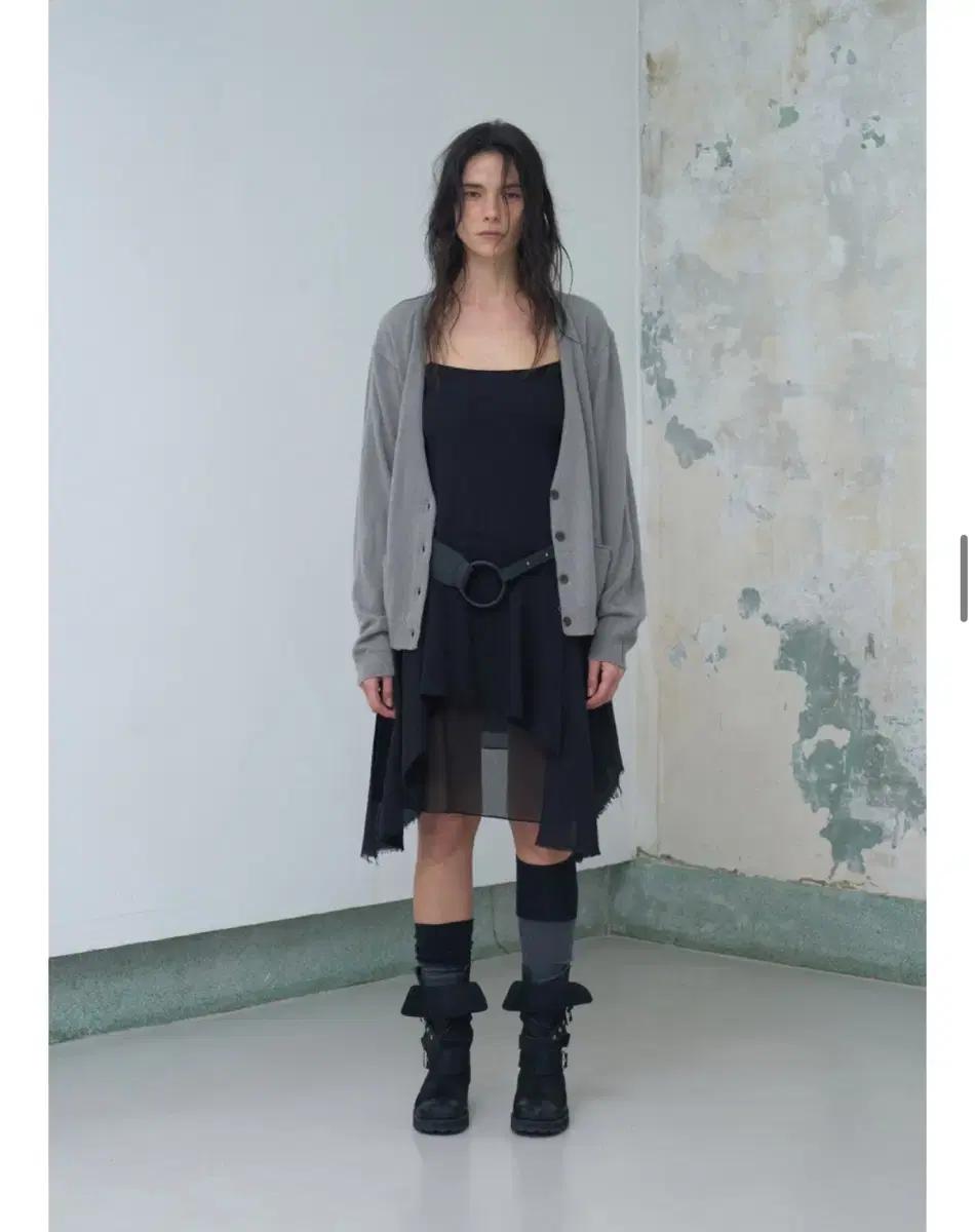 베르소 asymmetric wool dress black