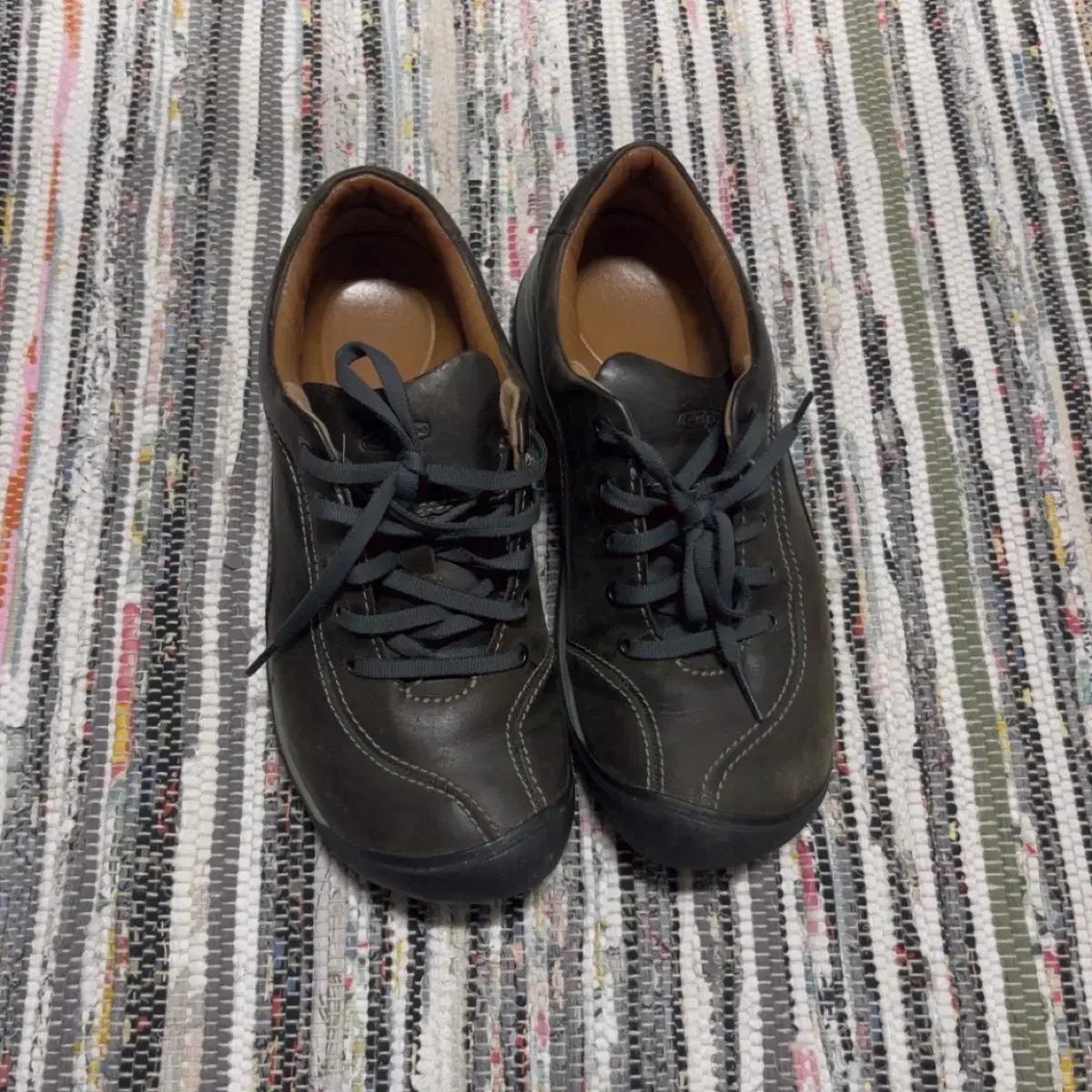 keen 킨 가죽 스니커즈 250