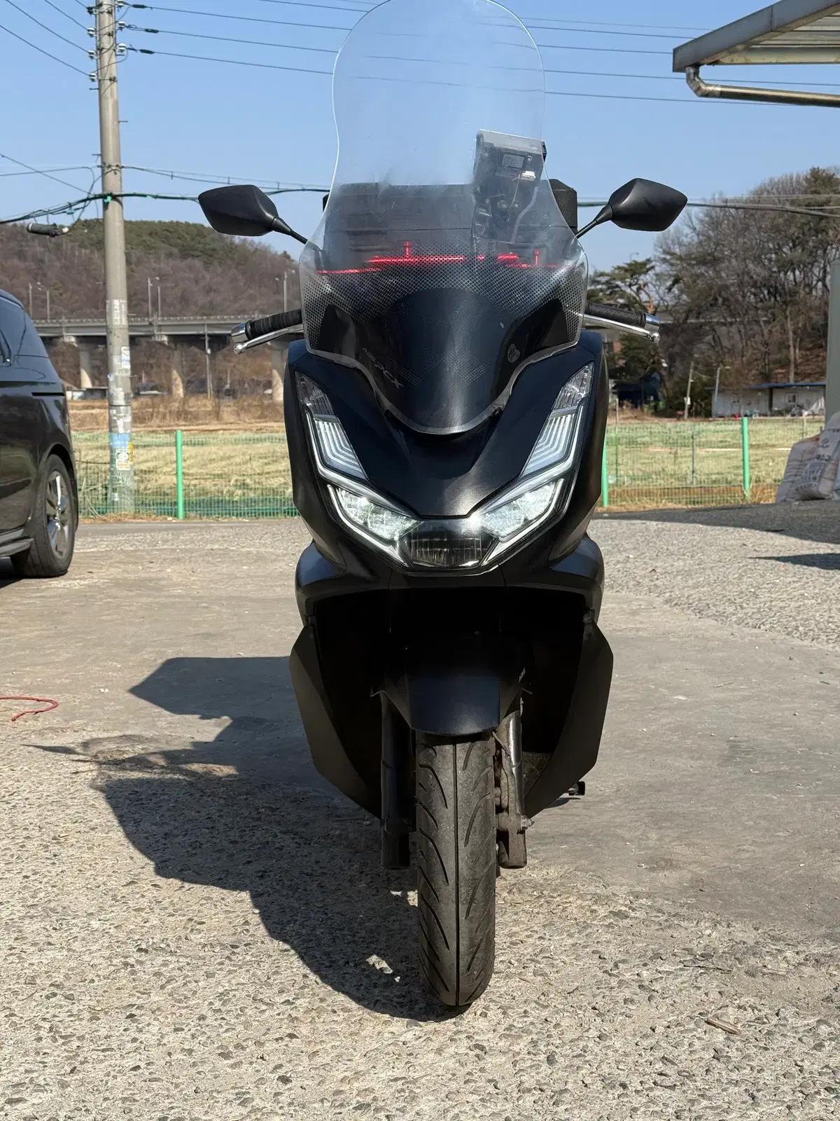 PCX125 24년식 저렴하게 판매합니다