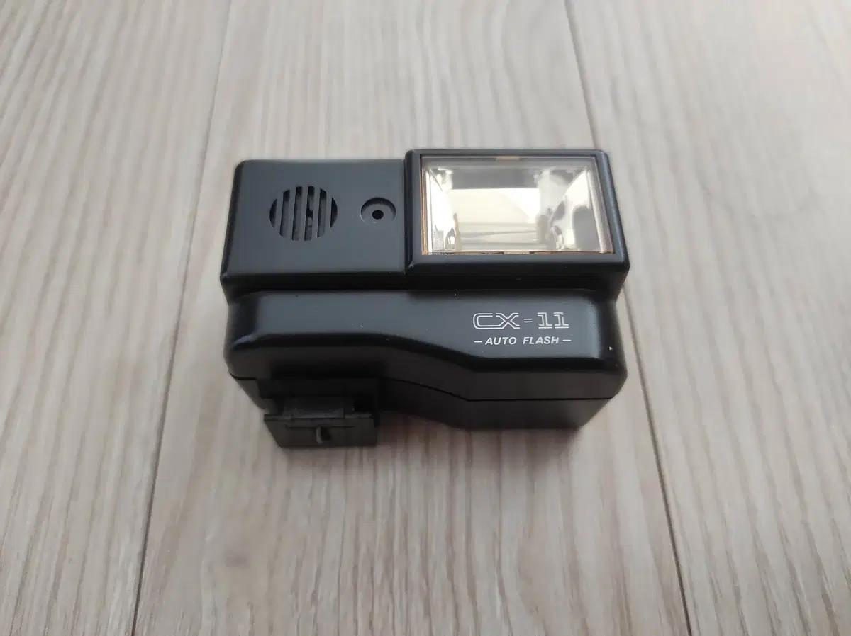 Cosina Auto Flash CX-11