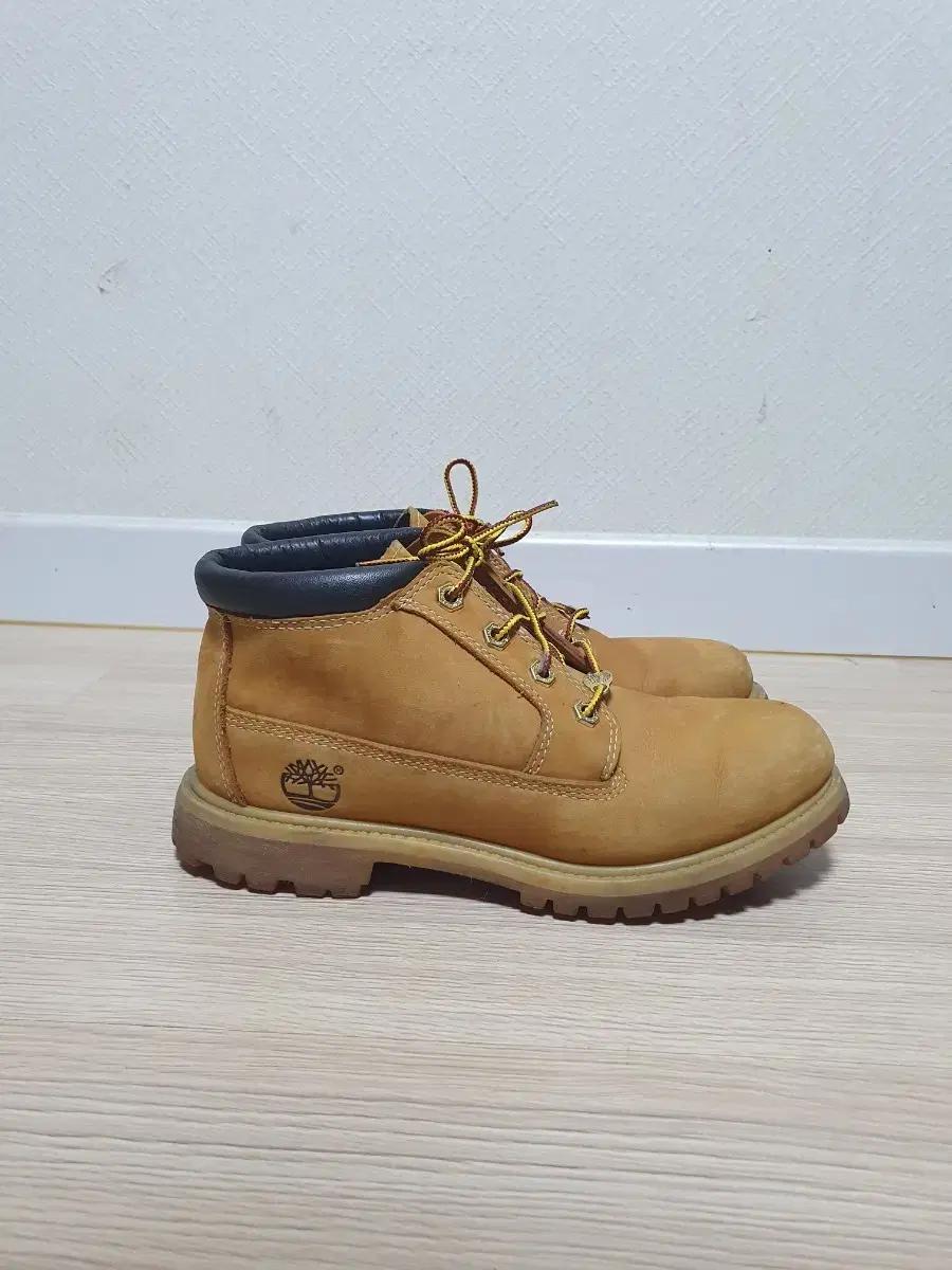 팀버랜드 추카 워커부츠 245