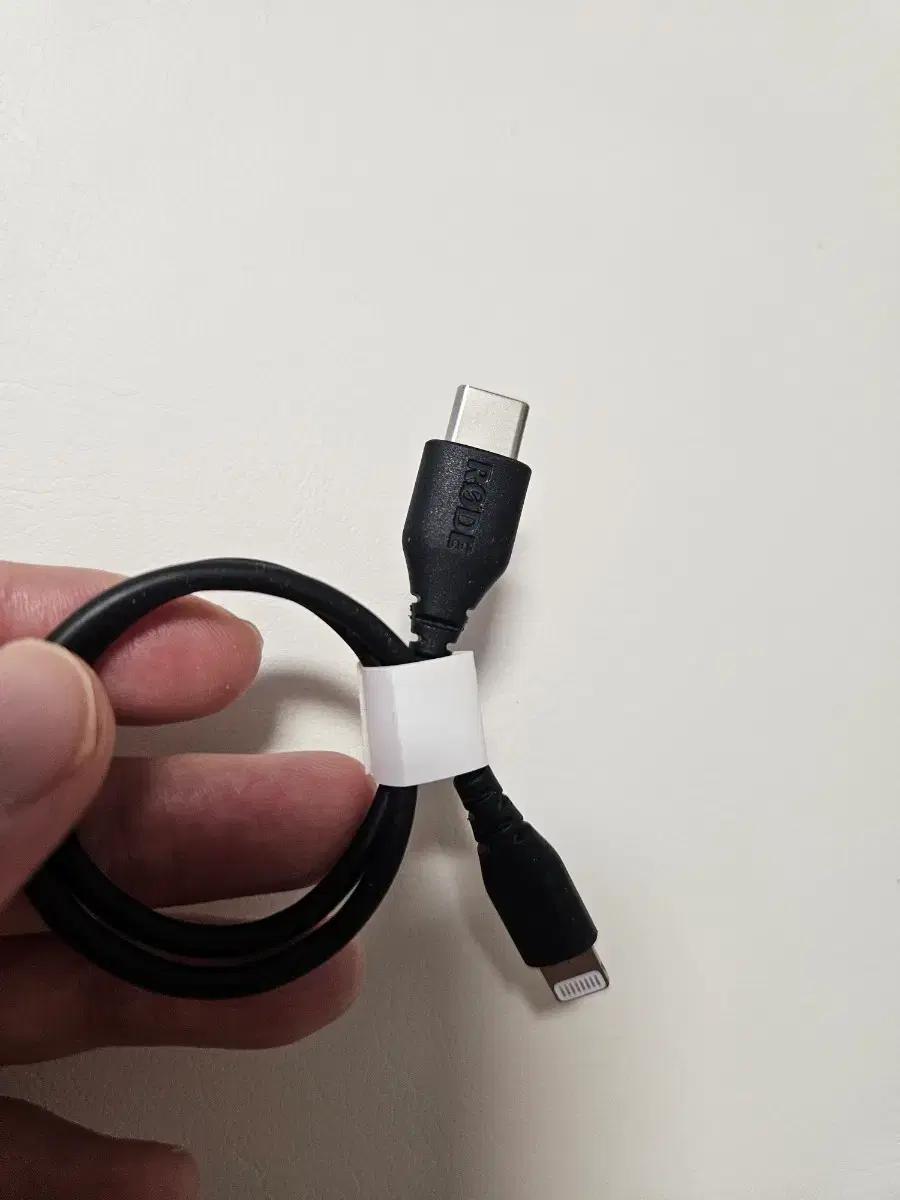 로데RODE USB-C to 라이트닝 케이블