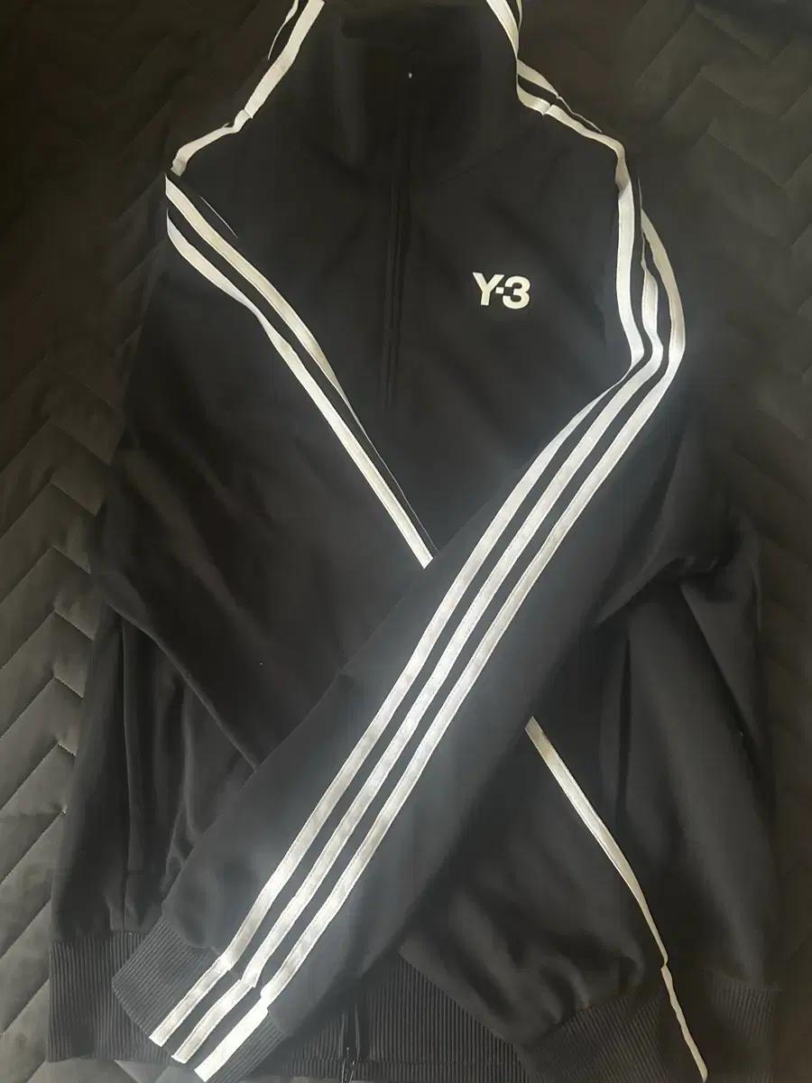 Y-3 팔라스 저지