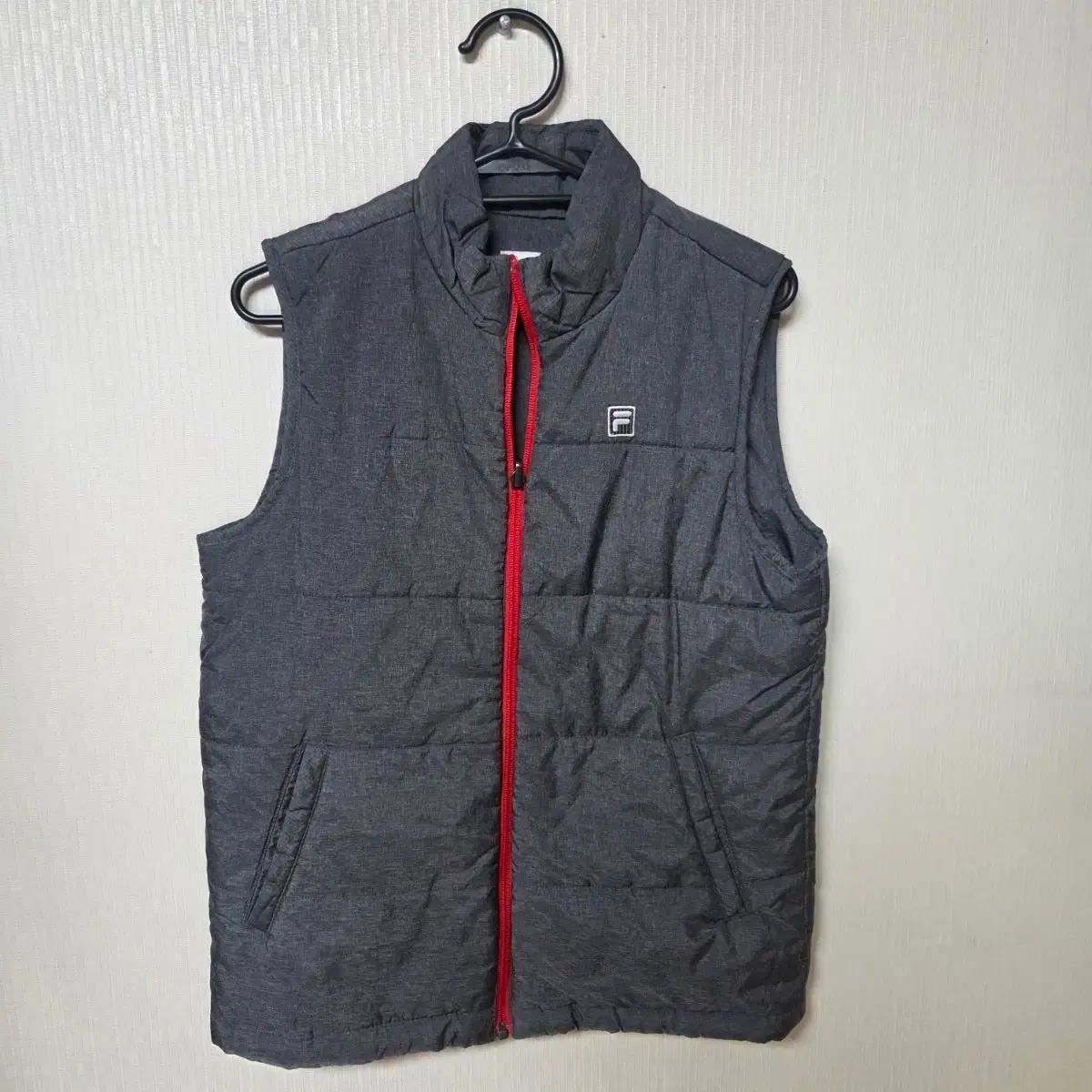 휠라 FILA 차콜 패딩 조끼 155