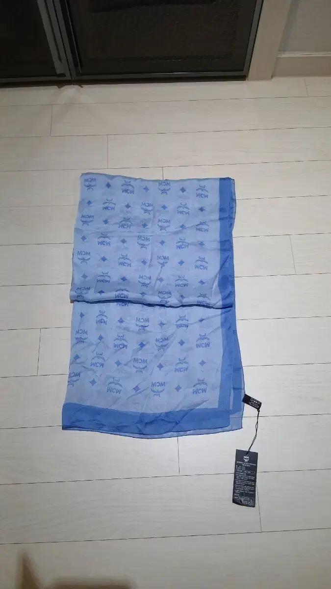 MCM 스카프