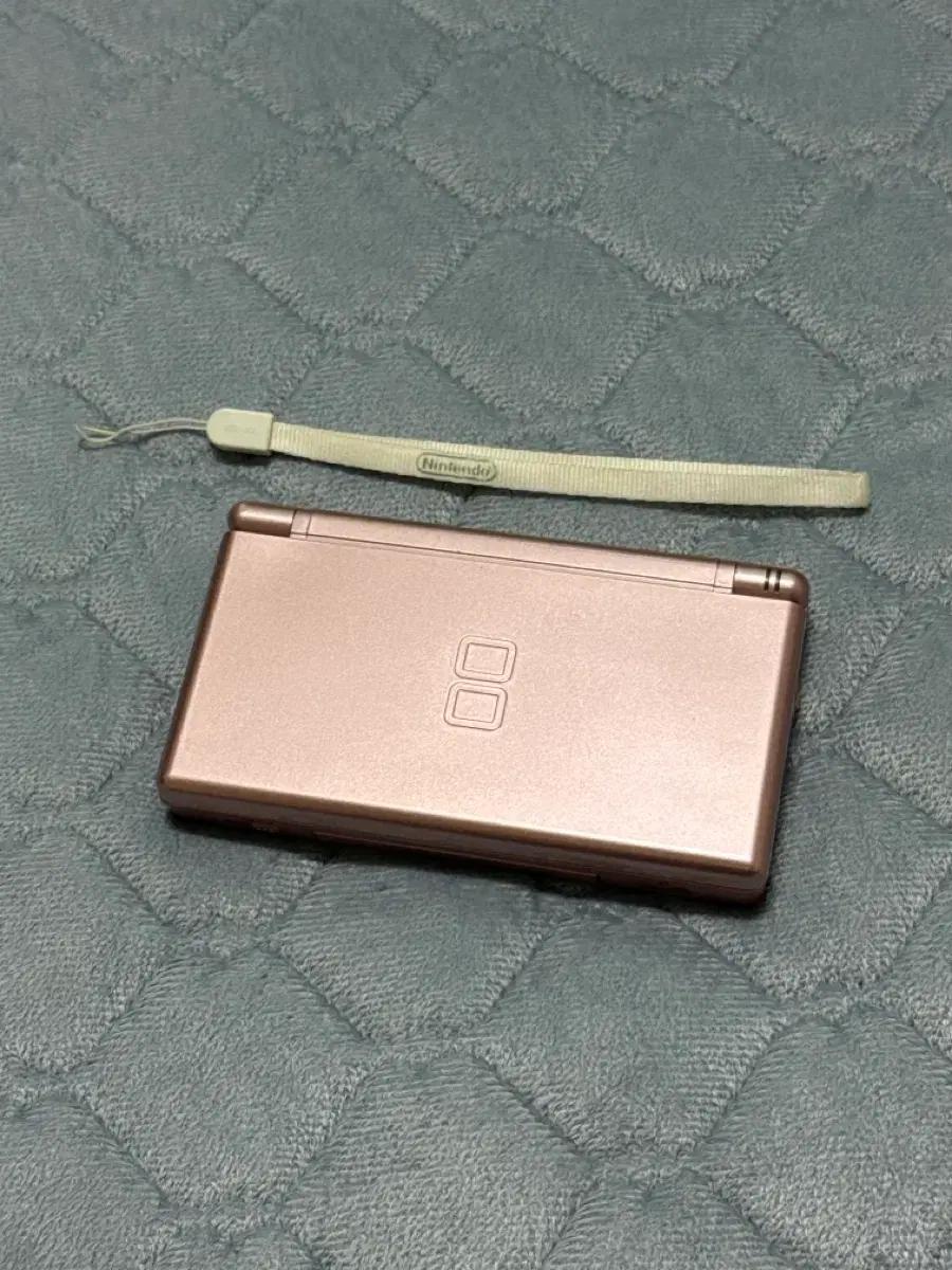 닌텐도 ds lite 메탈릭 로즈 한국 정발판