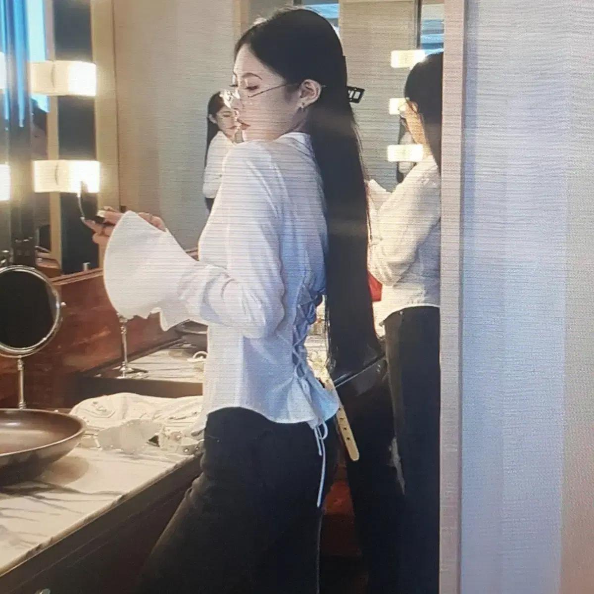 (해외배송)뒷면 끈 셔츠 블라우스 화이트/블랙