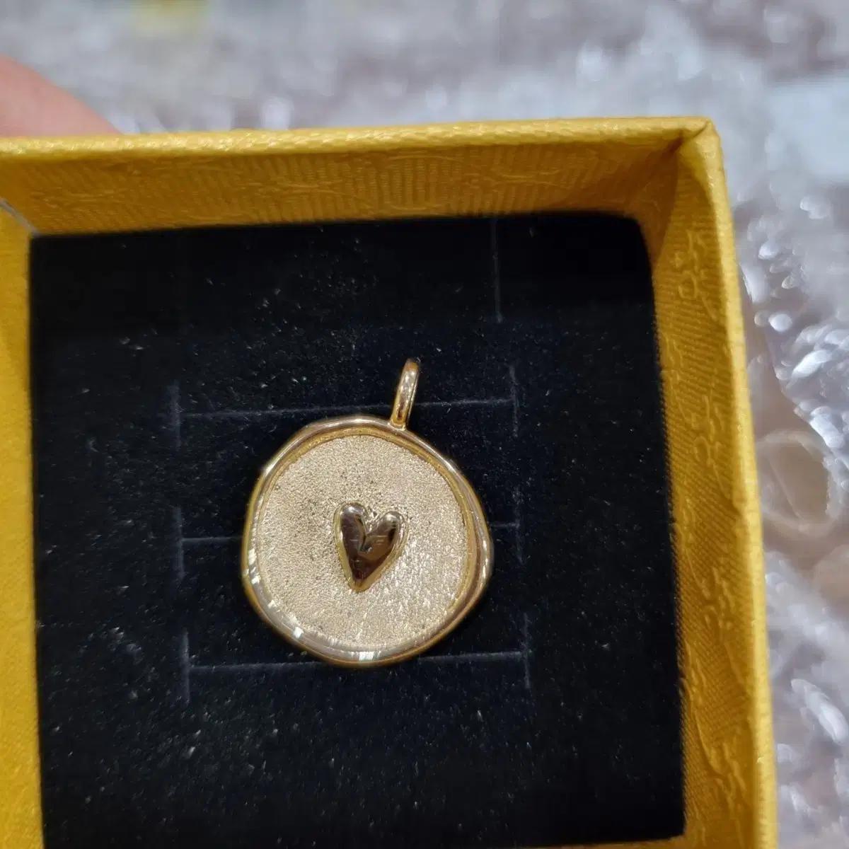 18k 하트코인 원형메달