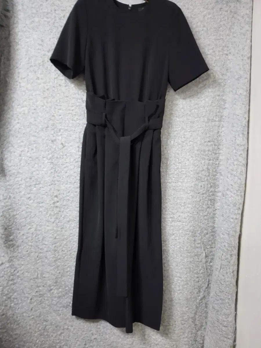 COS 블랙 벨트 원피스 통바지 EUR 32