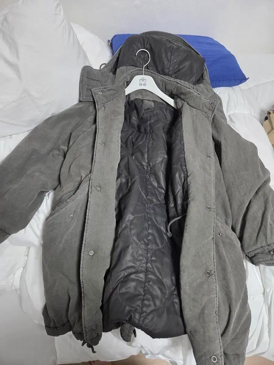 2) 폴리테루 필로우 밀 파카 올리브 그레이