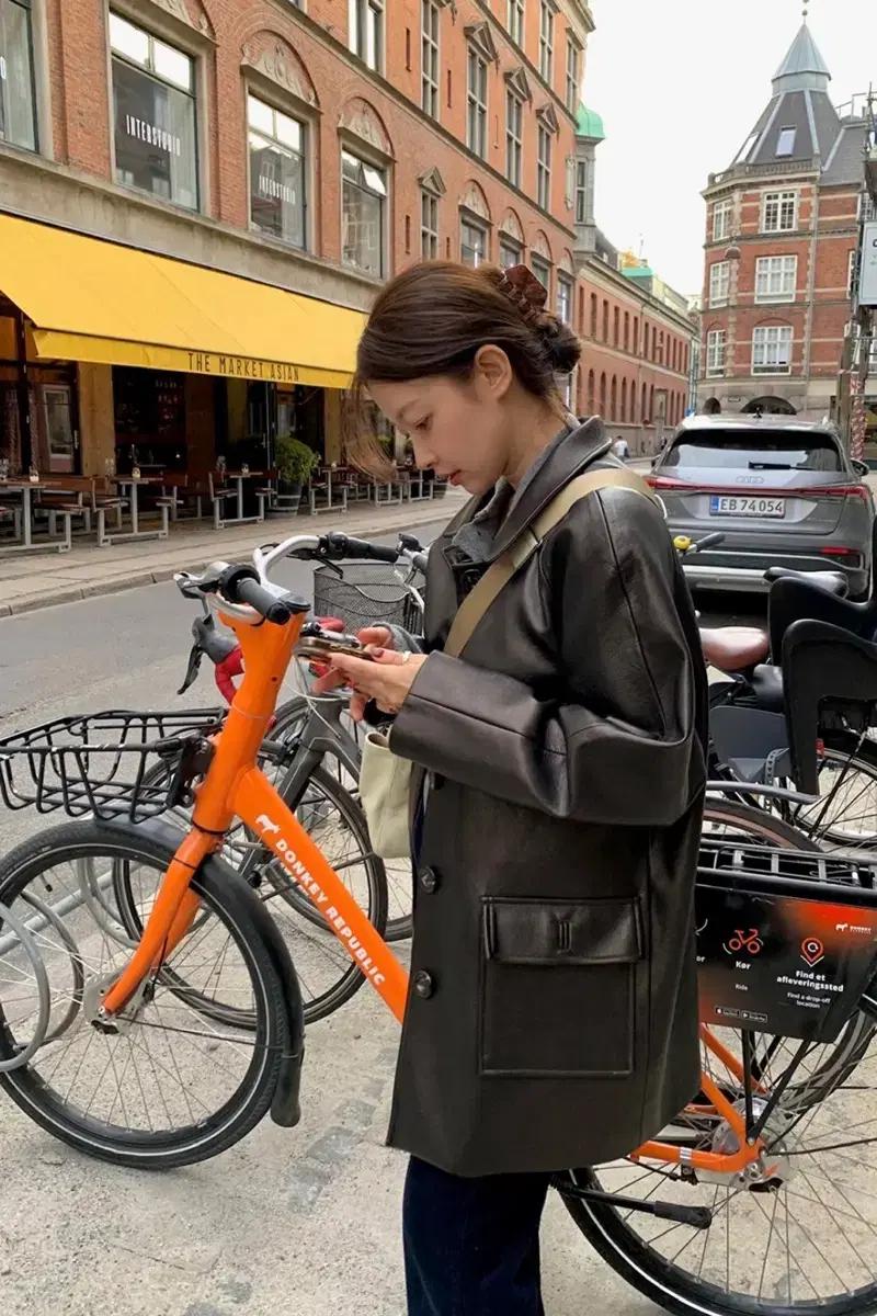 마그넷아카이브 가죽자켓 flowing vegan jacket