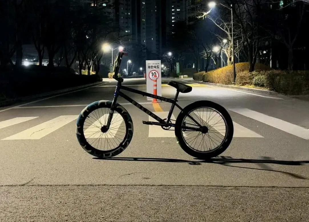 COLONY BMX 판/대 제발 사가주세요ㅠ