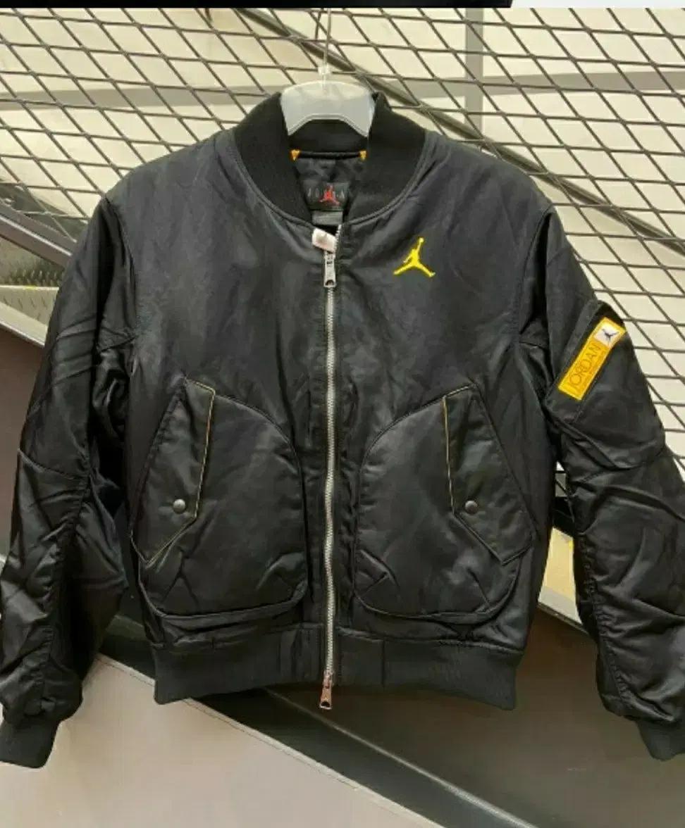 나이키 조던 항공점퍼 자켓 XXL(105, 블랙)