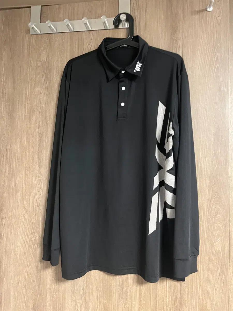 PXG 블랙 로고 카라 긴팔티셔츠