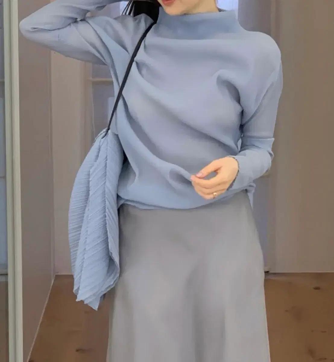 ehre 에레 플리츠 탑 & 스카프 set