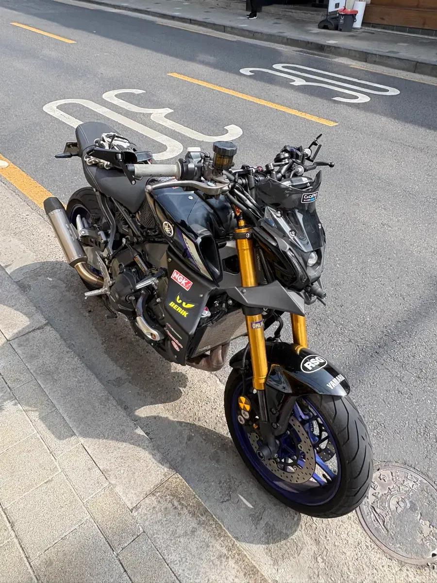 야마하MT09 SP 아크라포빅 풀베기 (구변완료)