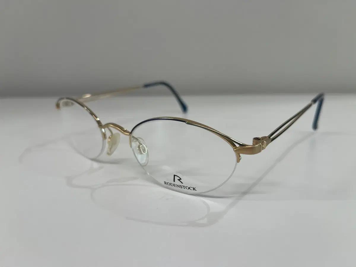 로덴스톡 RODENSTOCK 티타늄 반무테 안경 일본 빈티지 90s 4번