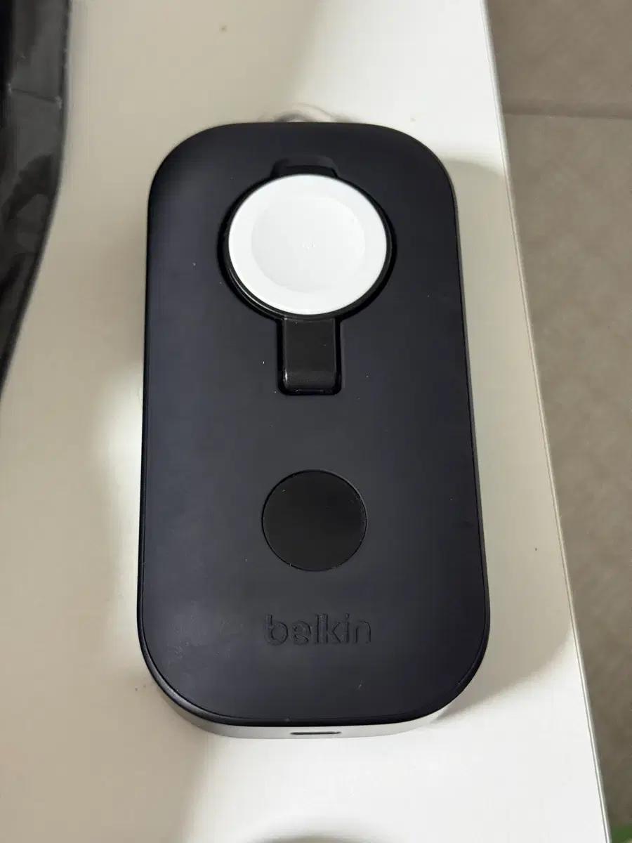 벨킨 Apple Watch 호환 보조배터리 10000
