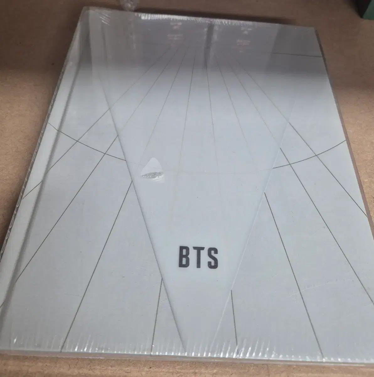 BTS MAP OF THE SOUL ON:E) 컨셉 포토북 CLUE버전