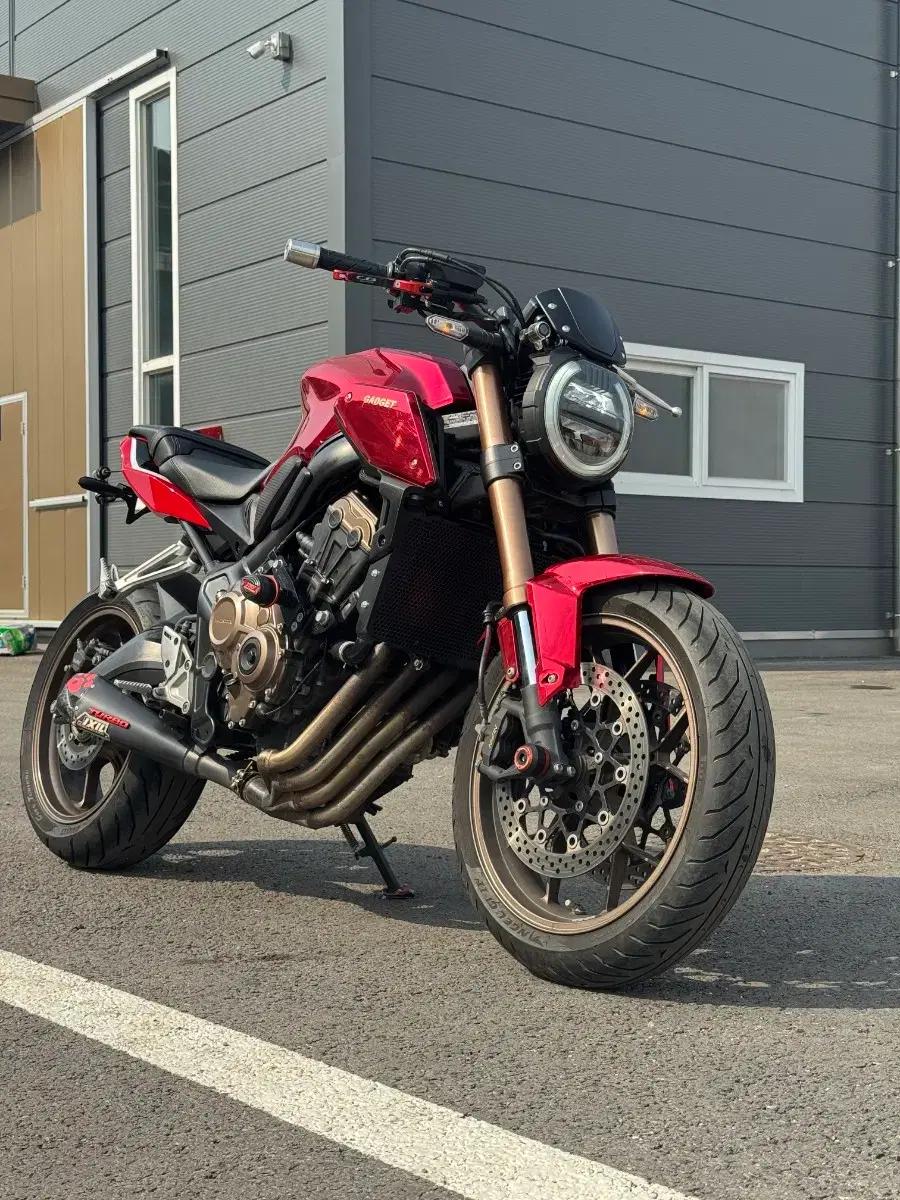 블박2채널) 혼다 cb650r 21년식 3만키로 판매합니다.