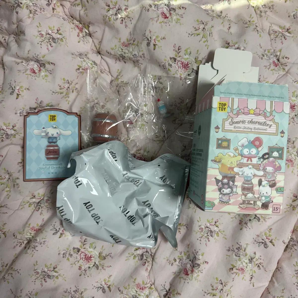 TOPTOY 산리오 시나모롤 Joyful Drinking 롤러스케이팅