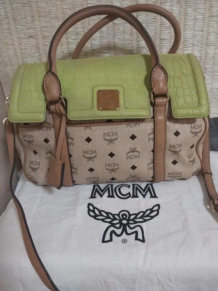 정품)MCM 숄더백 토트백 라임 가방